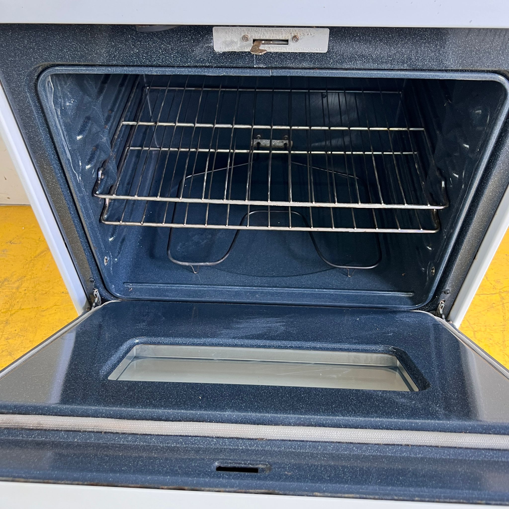 GE Electric Stove GE Electric Stove